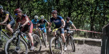 Coureurs op ATB cross
