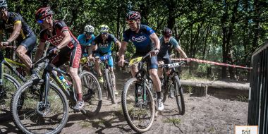 Coureurs op ATB cross